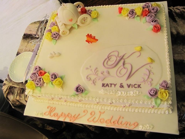 525 WEDDING CAKE