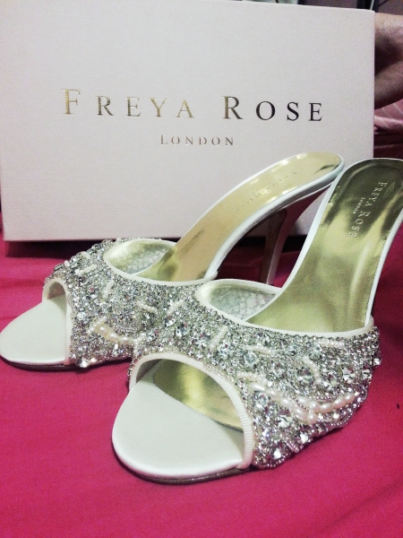 ♥第1對閃閃婚鞋到左! Cinderella Slipper by FREYA ROSE♥