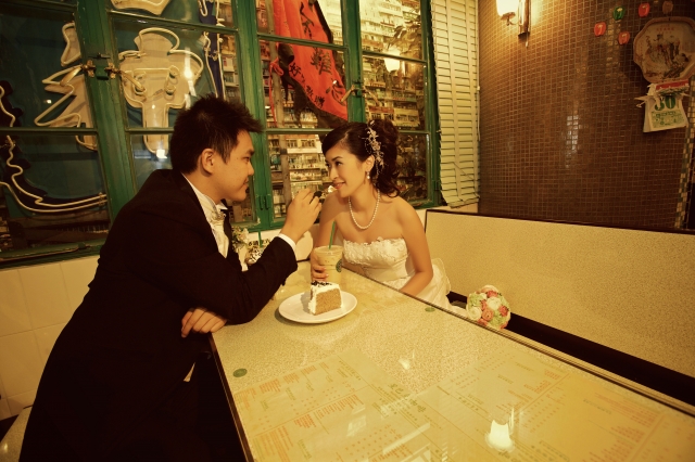  - 儷都 Pre-Wedding Photo @ 中環 - ablackeye - , , , , 中環, , , , , , 自然, 舊式茶餐廳