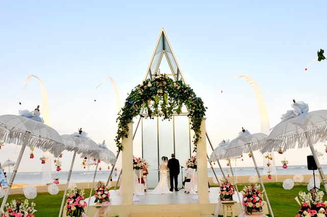 Mirage Chapel - 峇里教堂照片 - 100Wedding - , , 100 Percent Overseas Wedding, , 峇里, , 峇里自設香港人辦事處,旅行社經營,一站式統籌,包括機票/酒店/行程/婚禮, , , , , 