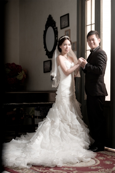  - Pre Wedding - Shinna - Shinna, Man Hon, 3V 視覺新派婚紗館, $5001至$10,000, 全香港, , , 不老土, 包埋, 但好普通, 記得要揀新款,,有D俾人著到又黃又灰..., 自然, 影樓/影城/攝影基地