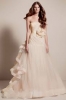 第一次寫blog - 買唔買white by vera wang wedding gown好?