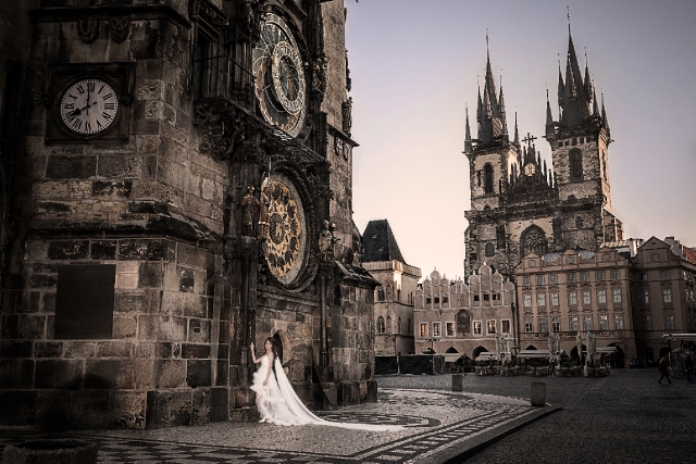  - 布拉格 Prague Pre Wedding - Mr.Wong102 - , , A.T.STUDIO LTD., $25,001至$30,000, 歐洲, 布拉格 Prague, 相片非常靚!! 好鍾意, 好靚及細心, , 用料高級及多款, 冇附加費, 歐陸, 宏偉建築