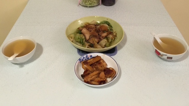 一鮑二吃 之 鮑魚雞湯 + 蠔油鮑魚燴生菜