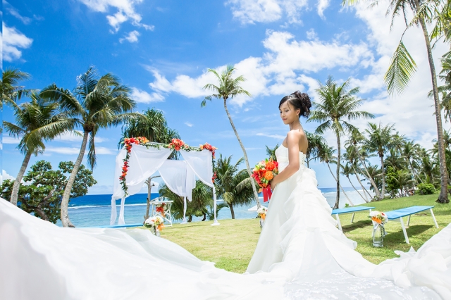 關島結婚不是夢！晒甜蜜合照 新華旅遊請你遊關島