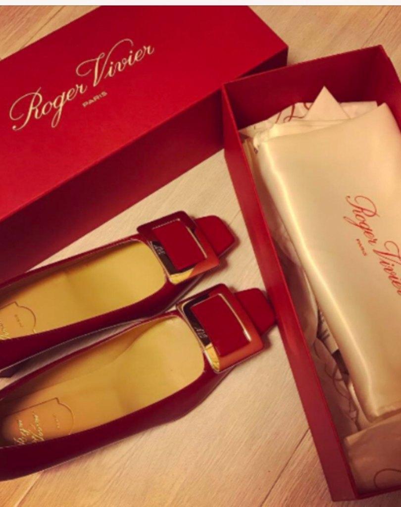 1-min sharing #8 Roger Vivier 和 Ferragamo 以外的“褂鞋”：$999奧地利酒紅色漆皮鞋