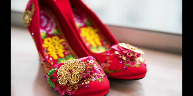 結婚當日不能少的兩對鞋 - 褂鞋 & 婚紗鞋