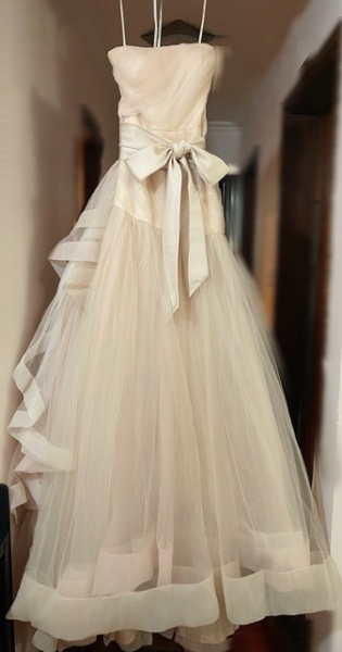 婚禮物資（二）- 售95% 新White by Vera Wang Tricolored Draped Wedding Dress (已乾洗）