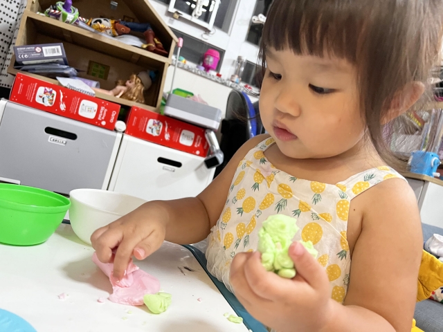 【DIY黏土】幼兒必玩、訓練手指肌肉 | 詳細做法