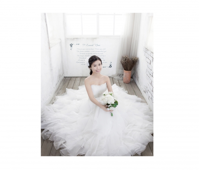  - 分享最美婚照 - cathy_iam - Yuen Man Yee, Leung Lai Him, S.A Wedding, $25,001至$30,000, 韓國, , (Elegant Studio) 在韓國拍攝, 1天5小時拍攝 + 韓國製相簿x1本 + 20R, 到韓國前已做了"功課"給化妝師參考,效果滿意!!千年黑眼圈可以暫時88~~另外韓國不同香港,台灣, -, 雖然做了"功課"參考..但未穿上身都不知是否適合自己!! 他們很好給了我們不同意見,還教我們擺P, 自然, 影樓/影城/攝影基地