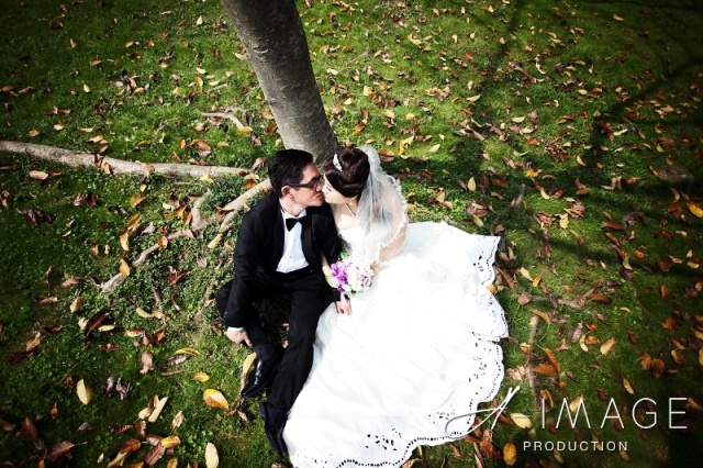  - 香港 pre-wedding 相片分享 - A-Image - , , A-Image Production, $5001至$10,000, 全香港, , $6800, 包大相簿、油畫、男女婚紗禮服, , , , 自然, 青山綠草