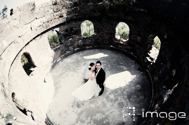  - 香港 pre-wedding 相片分享 - A-Image - , , A-Image Production, $5001至$10,000, 全香港, , $6800, 包大相簿、油畫、男女婚紗禮服, , , , 藝術, 宏偉建築